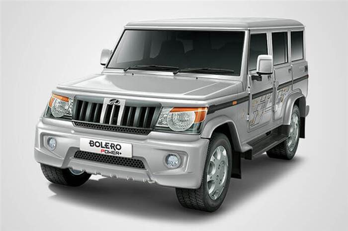 20190705024348_Mahindra-Bolero-plata-frente